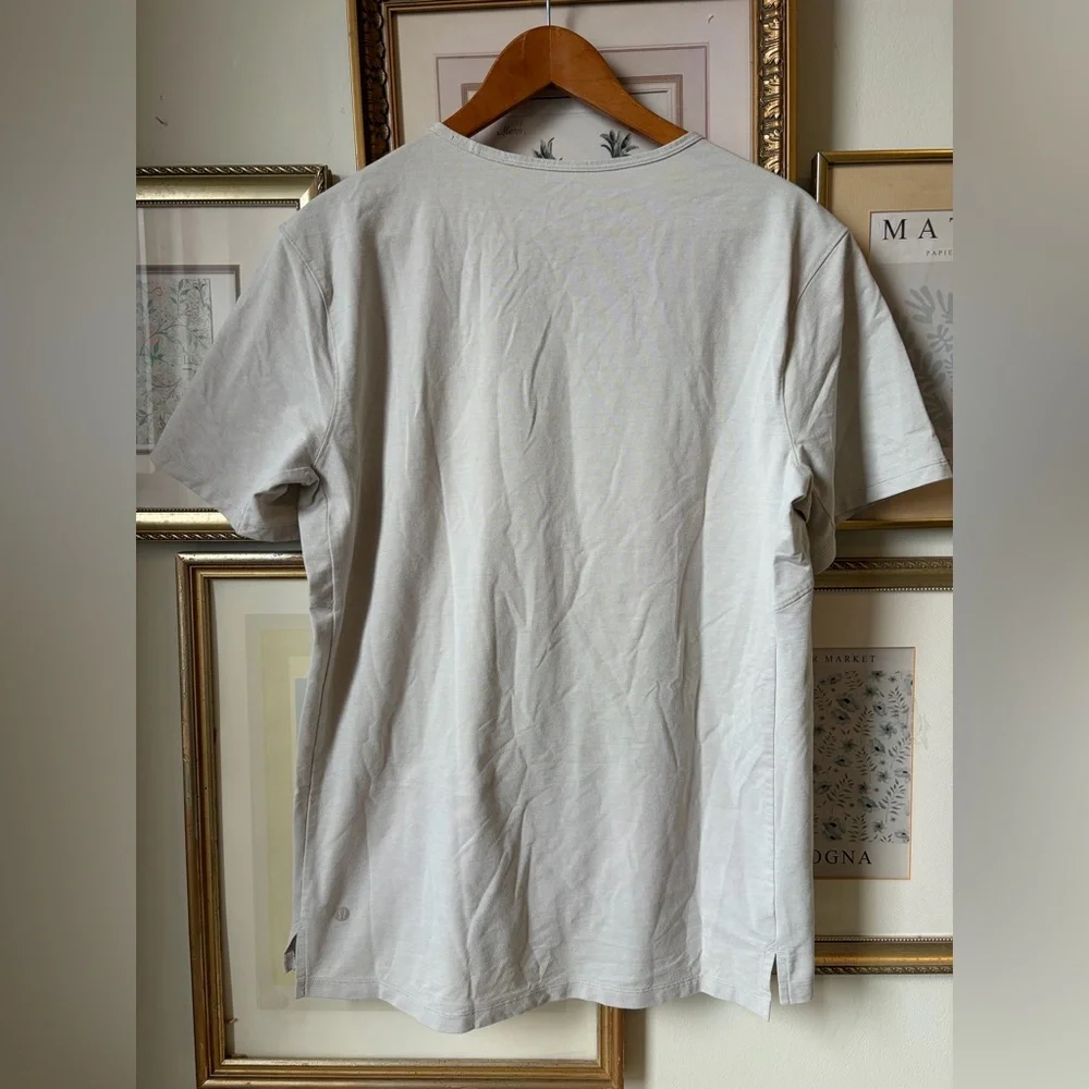 Lululemon Chest Pocket Relaxed Fit Tee Oxford Grey Large